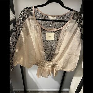 Delicate and Fabulous Floral Lace Top-High Demand